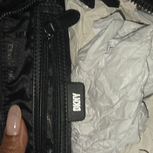 NWT DKNY BLACK GRAFFITI - Picture 4 of 4